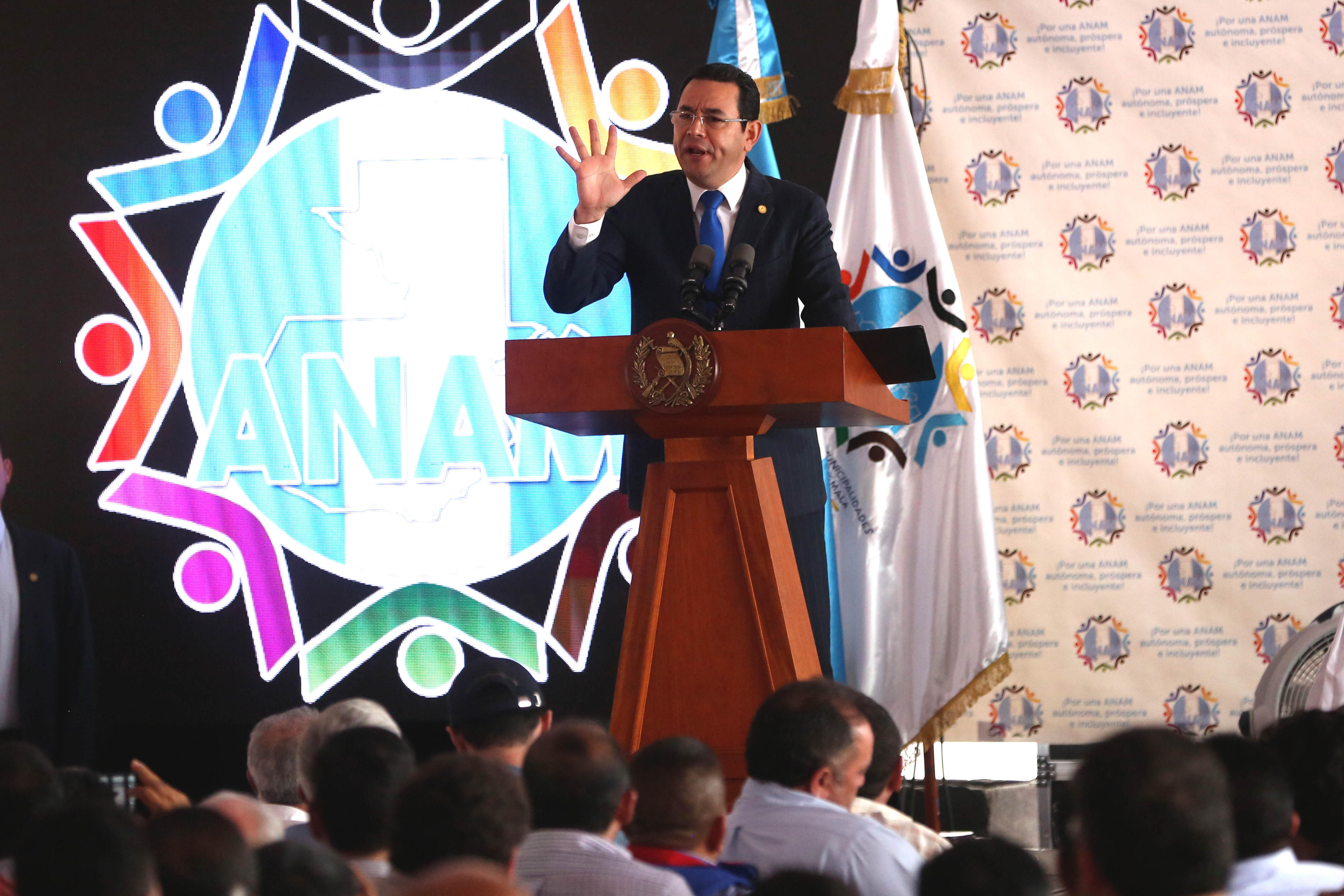 DATEANDO, El presidente de Guatemala asegura que "no le teme a la ley"
