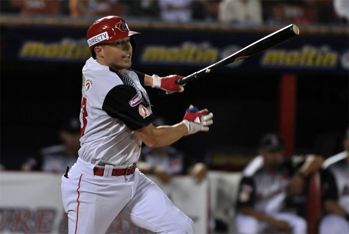 Dateando - Adam Law fue el Jugador de la Semana en la LVBP - FOTO