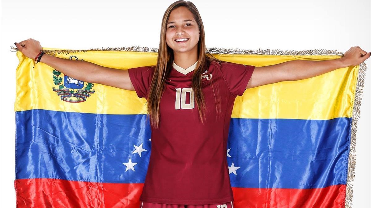 Dateando - FIFA nombró a Deyna Castellanos como Embajadora del Mundial Femenino Sub 17
