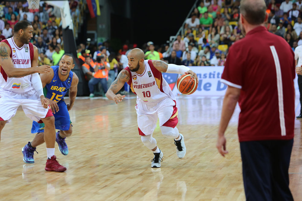 Dateando - Jorge Hernández Fernández - Grillo Vargas, “Contento de comenzar nuevo ciclo con la Selección” - FOTO