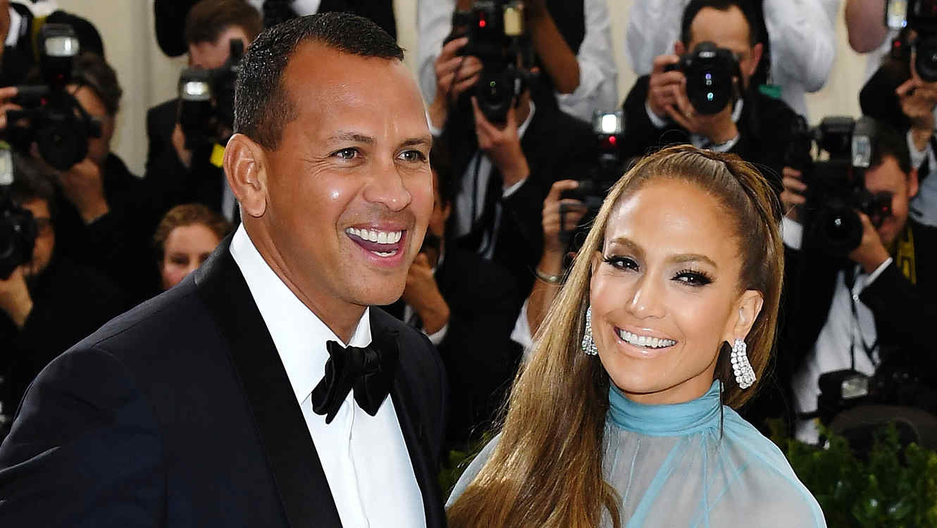 DATEANDO-CHISMEANDO-JLO Y ALEX R