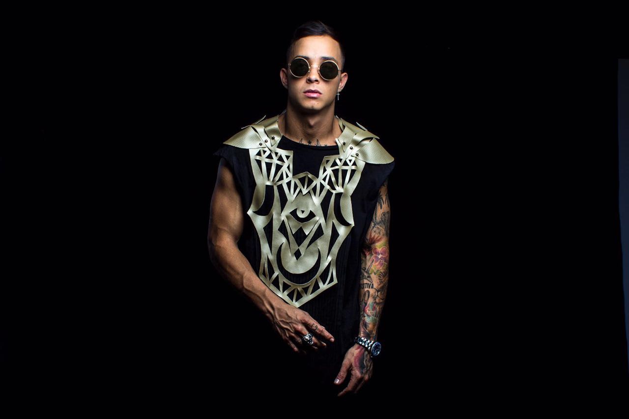 DATEANDO-CHISMEANDO-SIXTO REIN-REDES