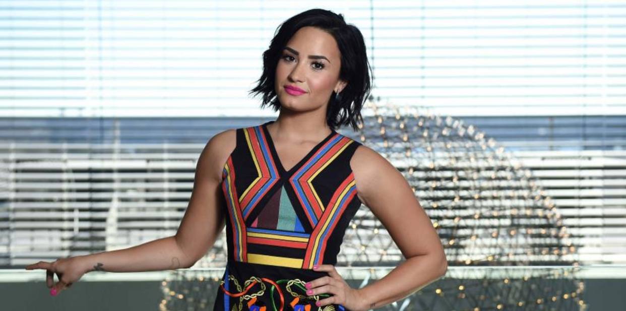 DATEANDO-CHISMEANDO-DEMI LOVATO-HOSPITALIZADA-HEROINA