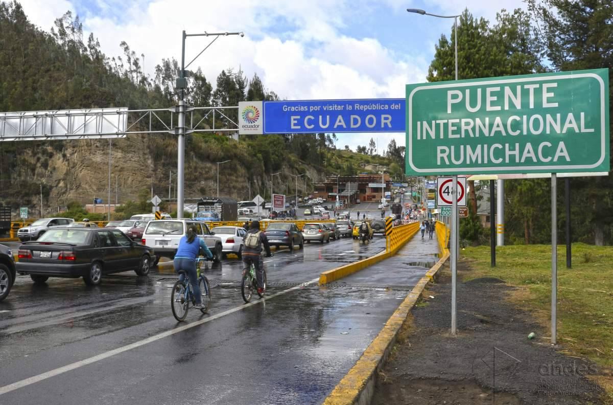 DATEANDO - FRONTERA COLOMBIA ECUADOR - FOTO
