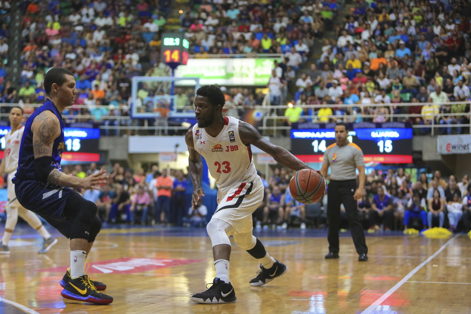 Jorge Hernandez Fernandez - Guaros nivela la serie final con Trotamundos (1)