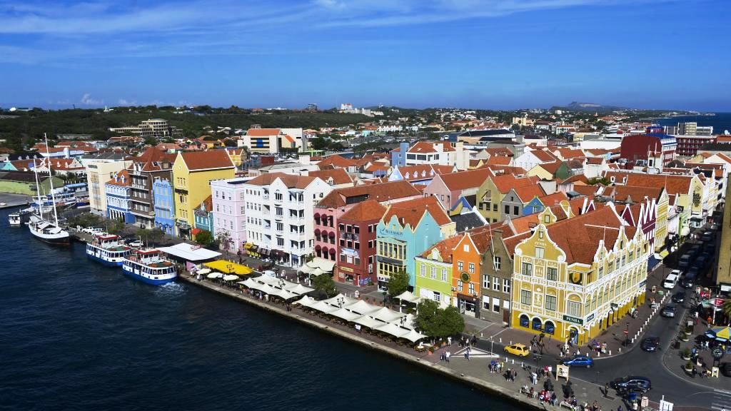 DATEANDO-DATAZO-CURAZAO-EXPULSA-VENEZOLANOS-AMNISTIA