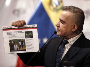 El senador colombiano Gustavo Petro se unió a la denuncia realizada por el MP