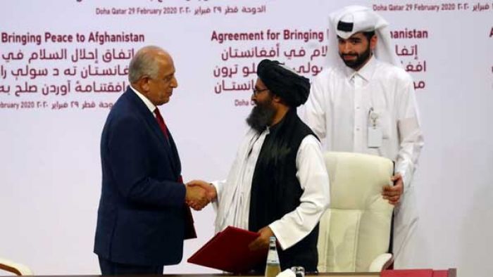EEUU y los talibanes firman un histórico acuerdo de paz en Doha