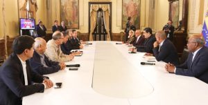 Mesa de Diálogo Nacional se reúne con Presidente Maduro