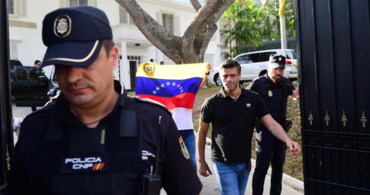 3 trabajadores de la embajada española en Caracas están incomunicados denunció la diputada Delsa Solórzano
