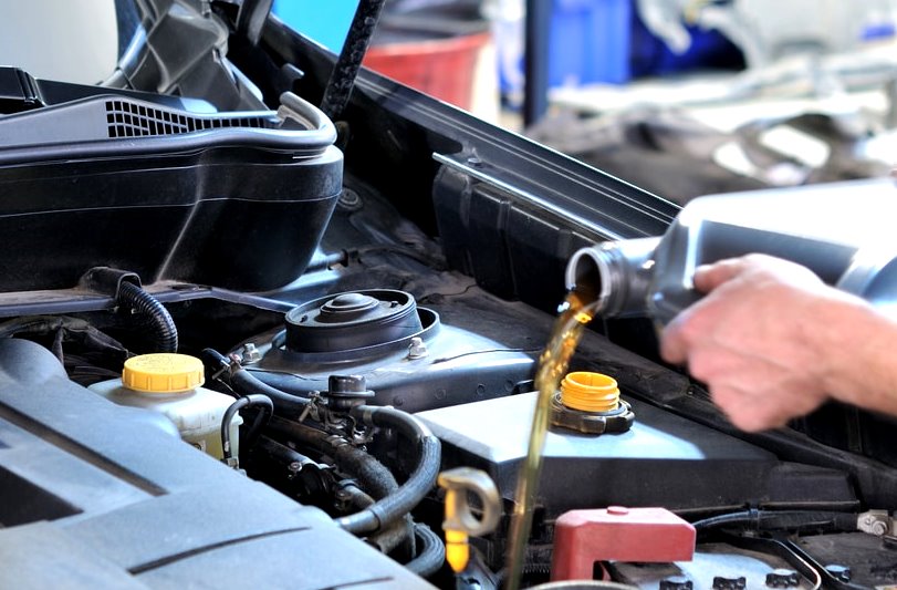 Franklin Deivis Durán Guerrero - Y la importancia de lubricar el motor de nuestros carros - FOTO