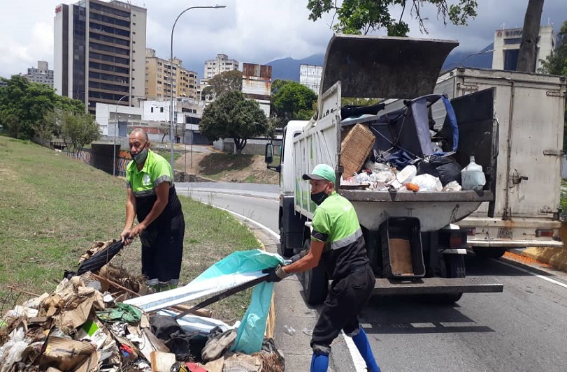 José Simón Elarba - Fospuca ¡Otra semana de jornadas de limpieza para mejorar calidad de vida del pueblo! - FOTO
