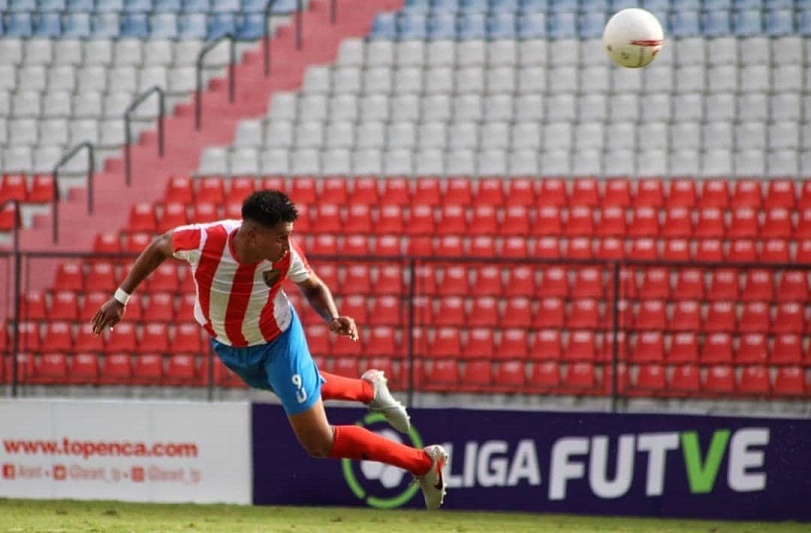 Sebastián Cano Caporales - Edson Rivas, el goleador orgullo de Zumba - FOTO