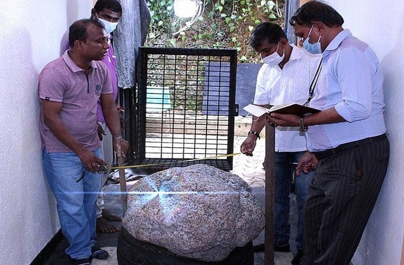 ¡Hallazgo millonario! Encuentran el zafiro estrella más grande jamás visto en Sri Lanka - FOTO