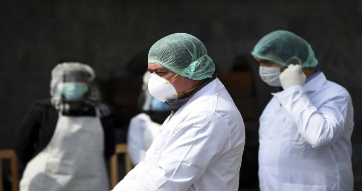 Desde el inicio de la pandemia han muerto 683 trabajadores de la salud