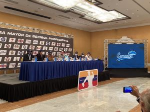 Ronald José Rubio Ampueda - Presentada la Liga Mayor de Béisbol Profesional, el nuevo torneo de verano de Venezuela - FOTO
