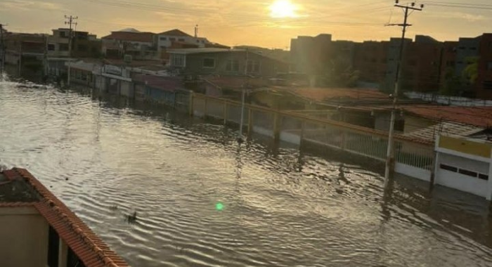 Anzoátegui afectado por el desbordamiento del río Neverí