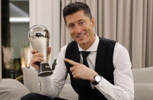 ¡Y van 2! Robert Lewandowski conquistó el premio The Best de la FIFA - FOTO