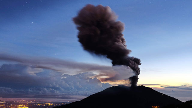 Costa Rica | Volcán Turrialba presentó 2 erupciones la noche del lunes