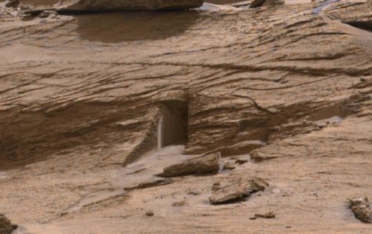 NASA mostró extraña foto de Marte ¡Una puerta para extraterrestres! - FOTO