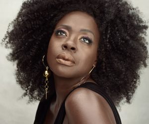 Viola Davis se une al grupo de artistas "EGOT" tras ganar un Grammy ????✨