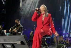 Ana Gabriel anunció su retiro en medio de polémica en el escenario por hablar sobre Venezuela, Nicaragua y Cuba