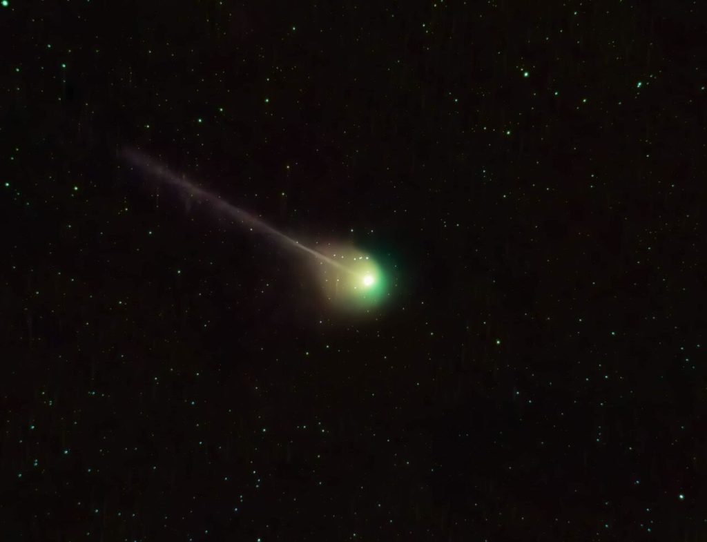 El cometa verde aún puede ser visto