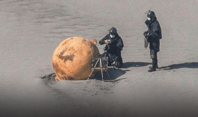 Misteriosa bola de hierro anaranjada fue encontrada en una playa de Japón