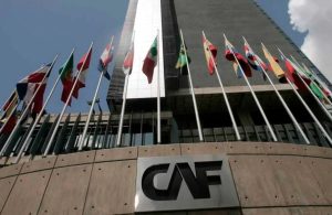 Delcy Rodríguez recibió a comisión de la Banco de la CAF