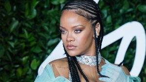 Rihanna tomó turno y le respondió a los haters que la criticaron por cómo se refiere a su bebé