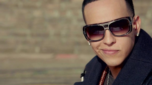 La reacción de Daddy Yankee al ver la contundente cachetada que le dieron a un venezolano (Video)