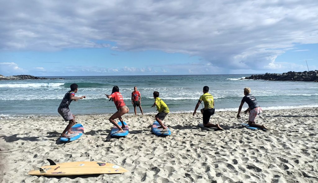 El surf es una pasión entre los guaireños