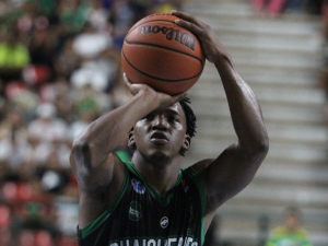 Gendry Correa se queda con Guaiqueríes