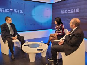 "Hay que desmontar el mito de que el gobierno es invencible"