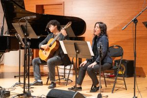 El guitarrista Manuel Trejo Barrios presenta el disco "Entre Colores de Venezuela"