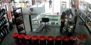 Cámaras de seguridad captaron el robo a mano armada en una cauchera de Maturín