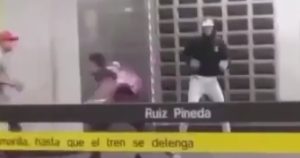 El indignante video que filtraron de la trifulca que ocurrió en estación del Metro de Caracas
