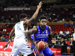 Venezuela cumplió y tiene un pie en el Mundial