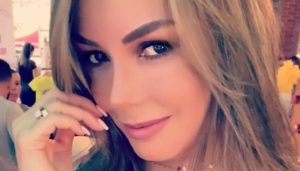 ¡Imposible que tenga 50! Roxana Díaz presume su cuerpazo de carajita con un sensualísimo video