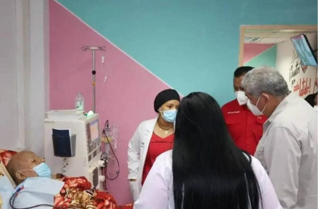 Suman tres salas de hemodiálisis rehabilitadas en Apure