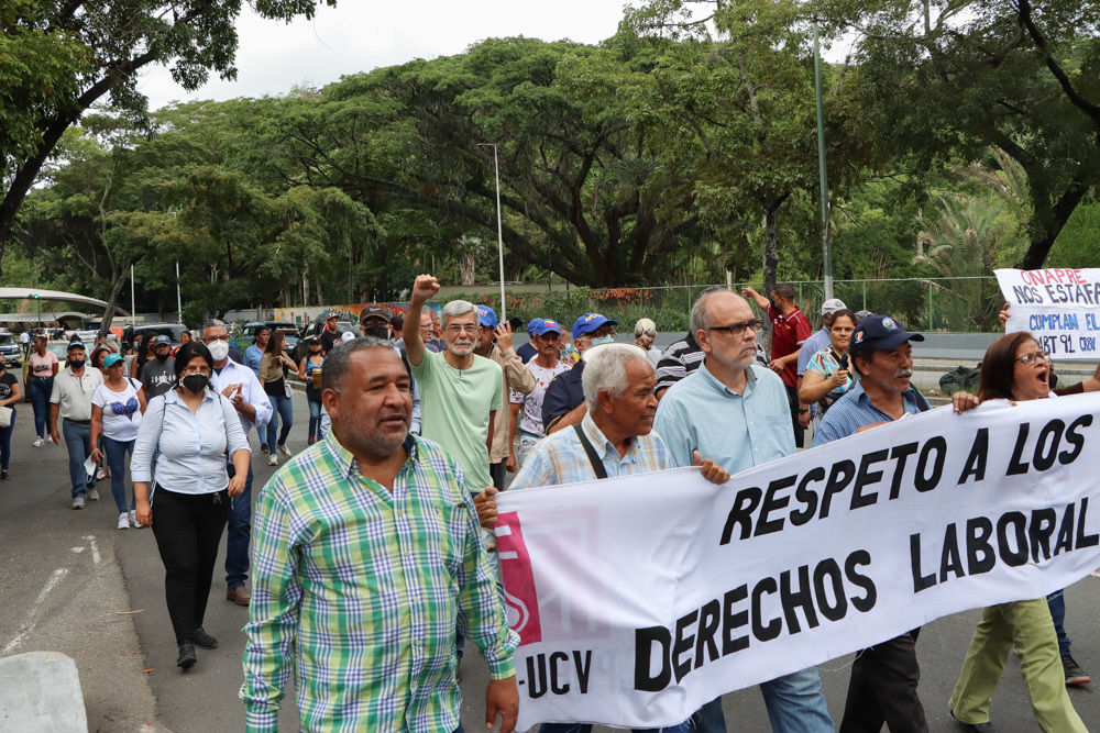 Un salario indexado al dólar exigencia del Sindicato de Trabajadores de la UCV