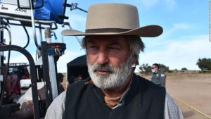 Rebajan cargos contra Alec Baldwin en el caso de "Rust"