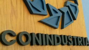 «todo aumento salarial que no esté basado en un incremento de productividad, se vuelve sal y agua»