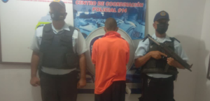 Detenido joven que intentó asesinar a cuatro miembros de su familia