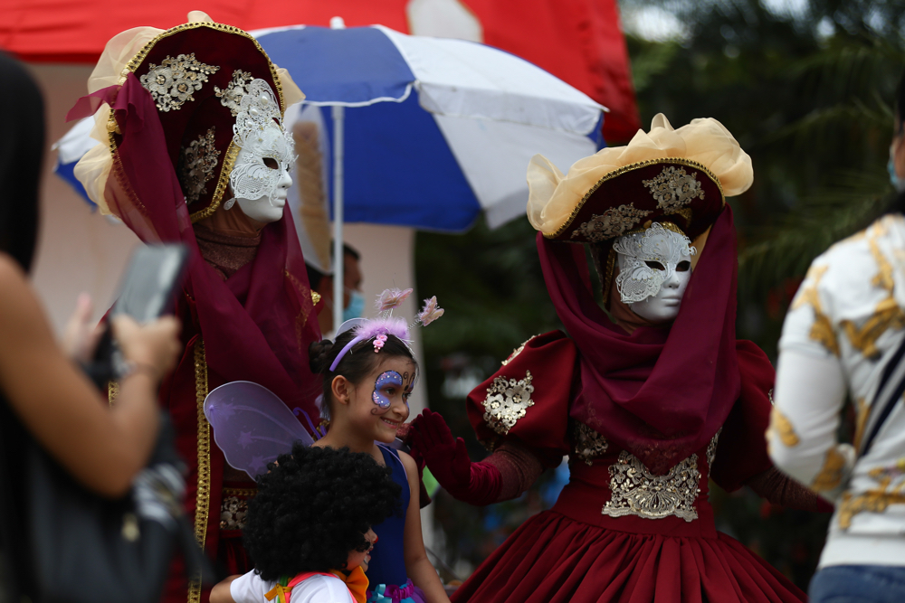 Pueblo de Caracas disfruta de la octavita de Carnaval en Los Caobos