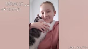 Feliz Día de los Gatos enamorados de sus humanos