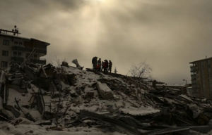 A más de 11 mil asciende las muertes por terremoto en Turquía y Siria