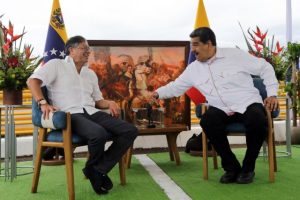 Gustavo Petro suspendió su visita a Venezuela este lunes