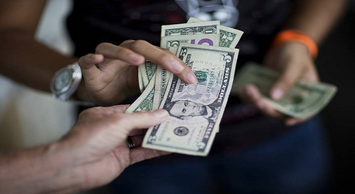 El dólar abre subiendo la mañana de este 24 de marzo