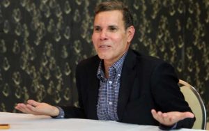 Economista Luis Vicente León asegura que los precios van a bajar